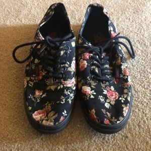 Black floral canvas vans